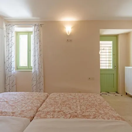 Petra Villa *